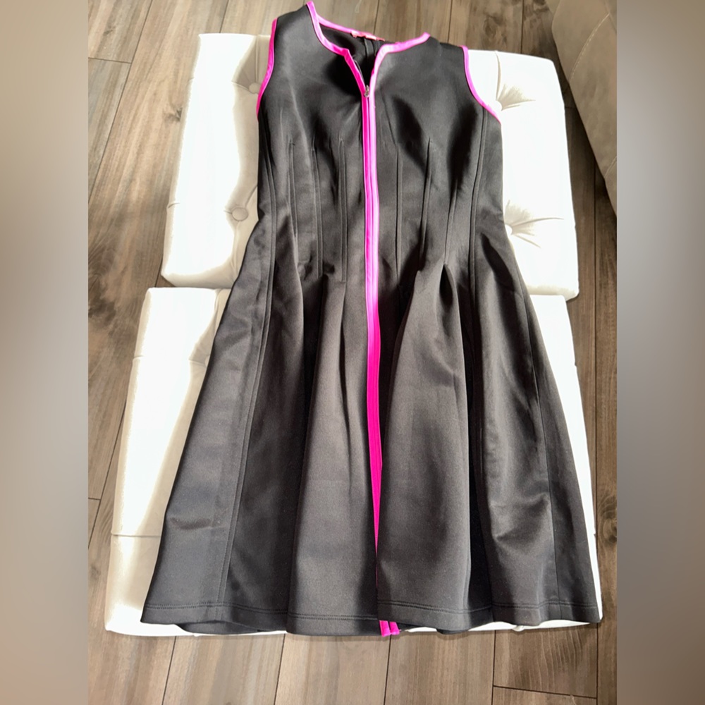 The clothing is in good condition no longer have interest for it.